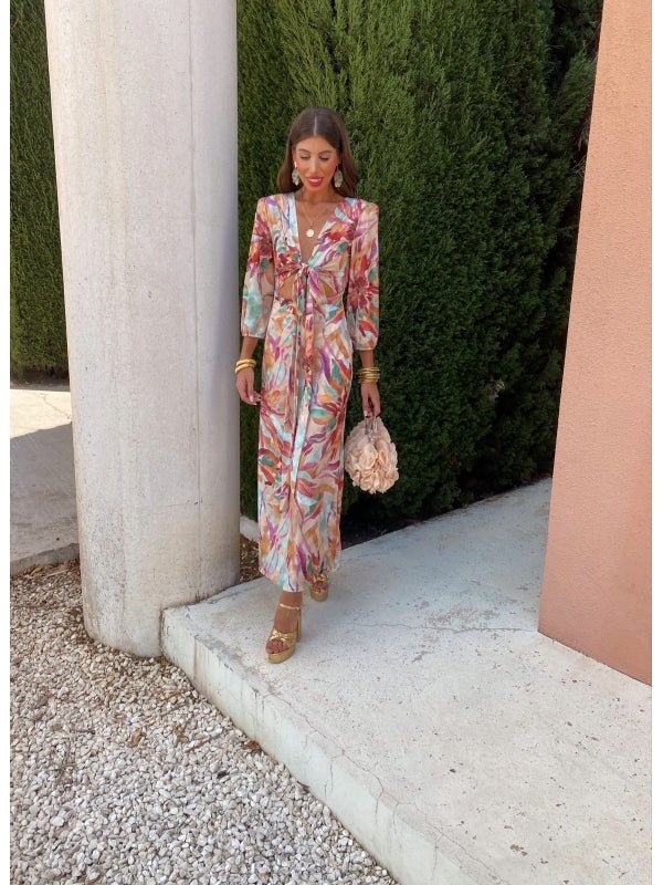 Danika | Elegancka sukienka z wycięciem